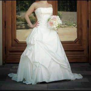 Maggie Sottero Size 8 Wedding Dress